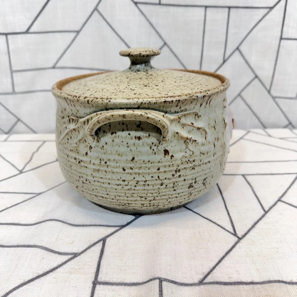 Crocker‎ Nauvoo Studio Pottery Lidded Bean Pot 8in Tan Sun Face Celestial Signed